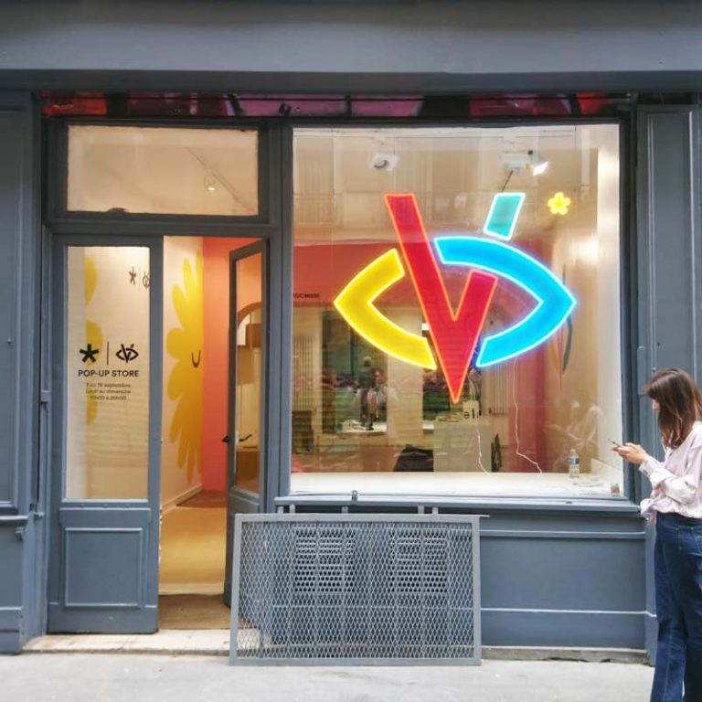 Logo enseigne neon lumineux led commerce vitrine