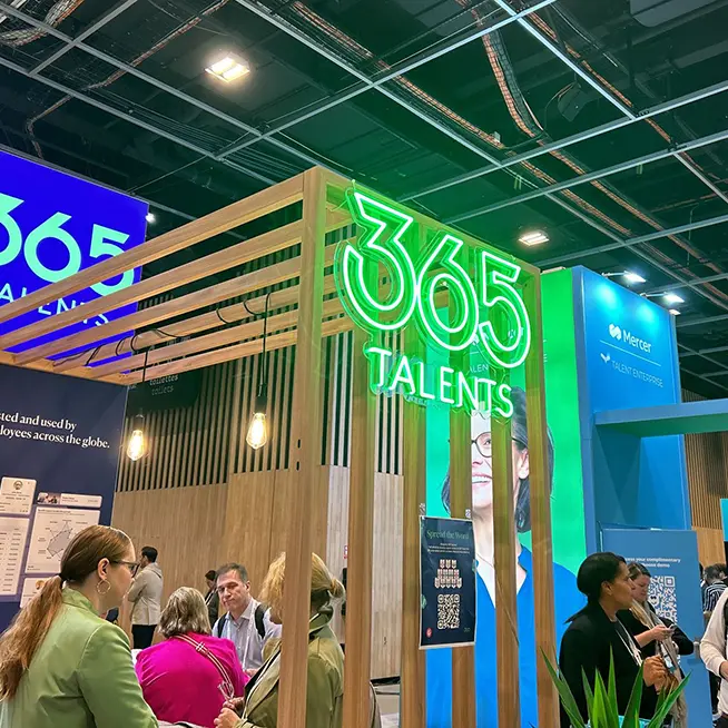 Neon LED personnalisable pour stand et salon professionnel