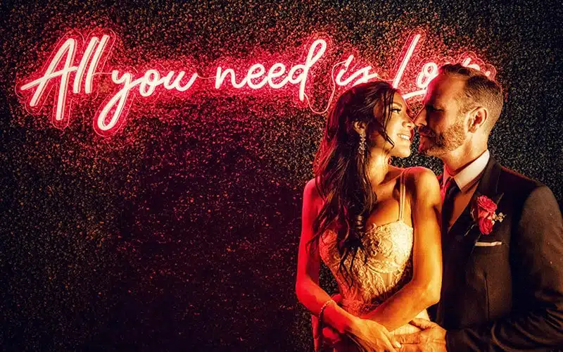 neon mariage LED All you need is love la maison du neon